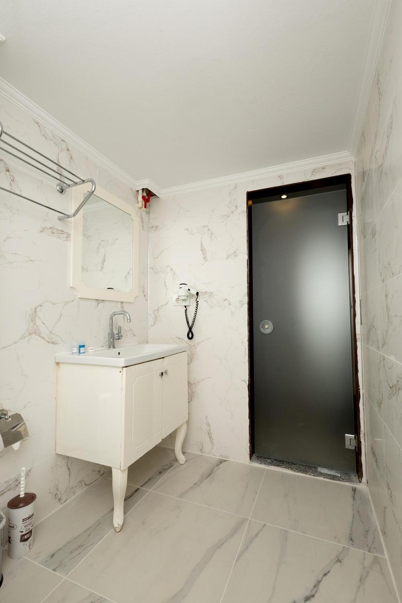 טראבזון Mora Hotel מראה חיצוני תמונה